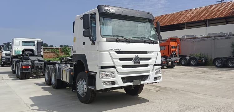 Howo Sinotruk 371 6x4 Tractor Truck for Sale in Zimbabwe