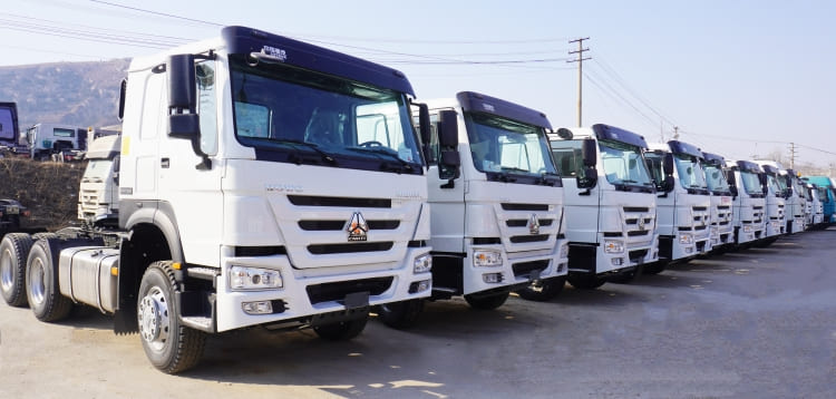 Sinotruk Howo 371 6x4 Tractor Truck for Sale in Zimbabwe