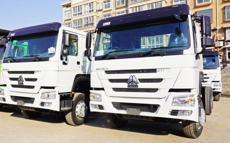 Sinotruk Howo 371 6x4 Tractor Truck for Sale in Zimbabwe