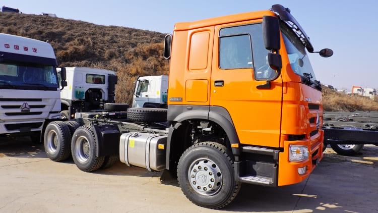 Sinotruk Howo 6x4 Tractor Truck for Sale in Bulawayo Zimbabwe 