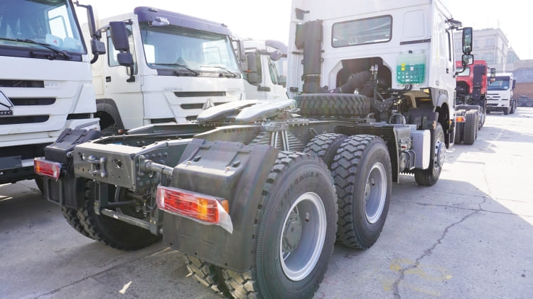Sinotruk Howo 400 6x4 Tractor Trucks for Sale in Zimbabwe Harare