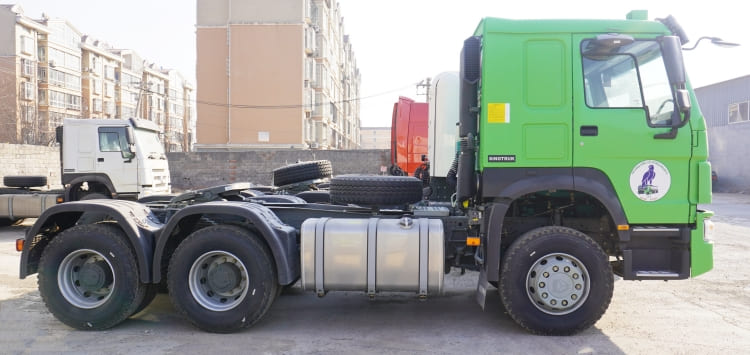 Sinotruk Howo 371 Tractor Head Truck for Sale in Zimbabwe