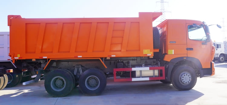 Sinotruk Howo A7 6x4 Dump Truck 371 for Sale in Zimbabwe