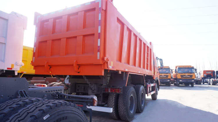 Sinotruk Howo A7 6x4 Dump Truck 371 for Sale in Zimbabwe