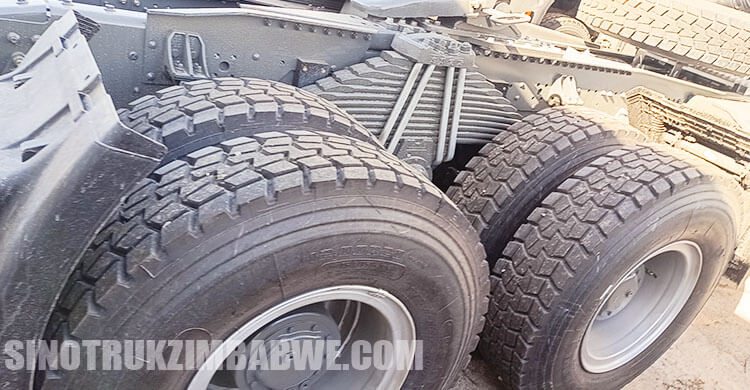 Sinotruk Howo 400 Tractor Head for Sale in Harare Zimbabwe