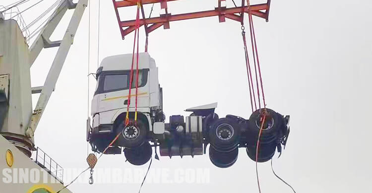 Shacman Tractor Truck 6x4 for Sale in Zimbabwe