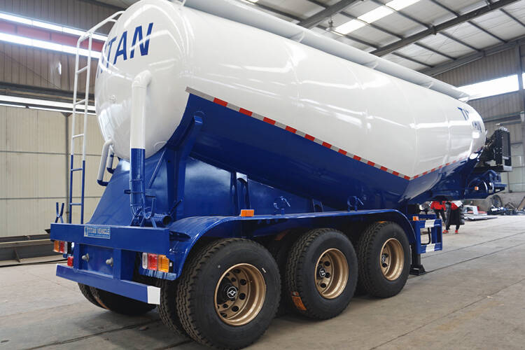 3 Axle 30m3 Pneumatic Trailers