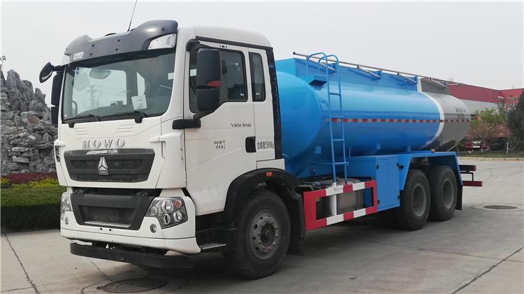 Howo 371 Tank Lorry Stainless Steel Truck Fuel Tanks for Sale in Zimbabwe Gweru