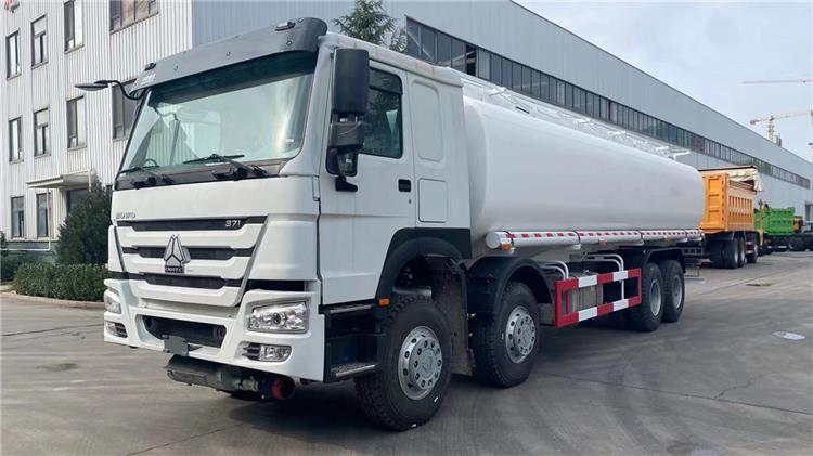 Howo 8x4 20cbm Oil Tanker Truck for Sale Near Me In Zimbabwe Bulawayo