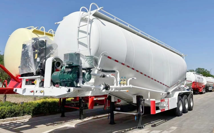 3 Axle 35m3 Pneumatic Dry Bulk Trailer for Sale in Zimbabwe