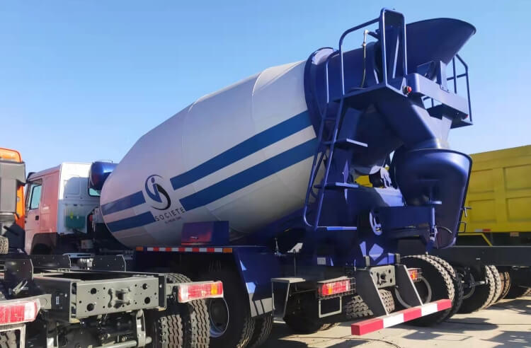 Howo Concrete Mixer Truck for Sale | Sinotruk Zimbabwe | Concrete Mixer Truck Price