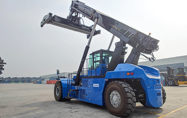 Xcmg Container Reach Stacker Machine for Sale Price in Zimbabwe