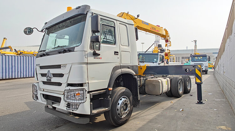 10 Ton Lorry Mounted Crane for Sale in Zimbabwe