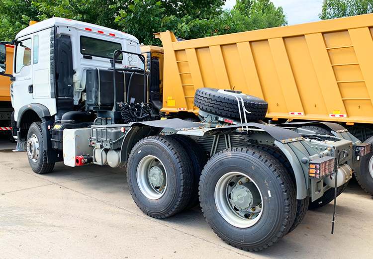 Sinotruk Howo Tx Tractot Truck for Sale in Zimbabwe