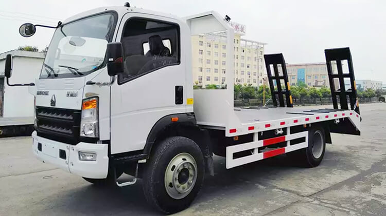Sinotruk Howo 4x2 Rollback Tow Truck for Sale in Zimbabwe