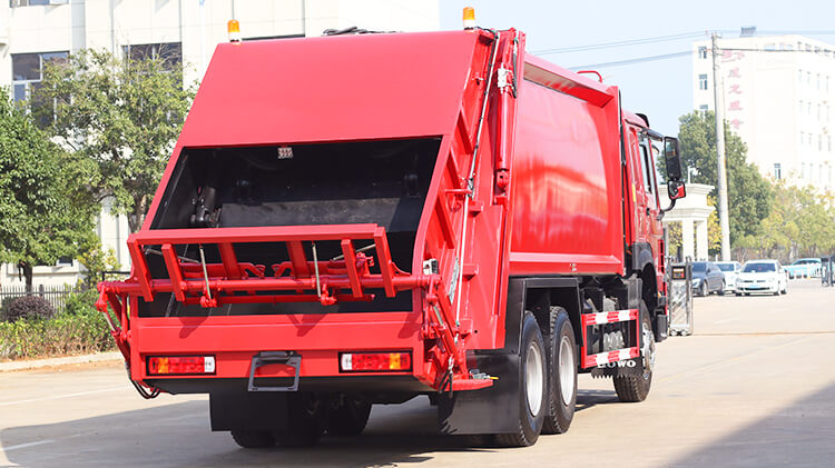 Howo 6x4 Garbage Compactor Truck for Sale in Zimbabwe