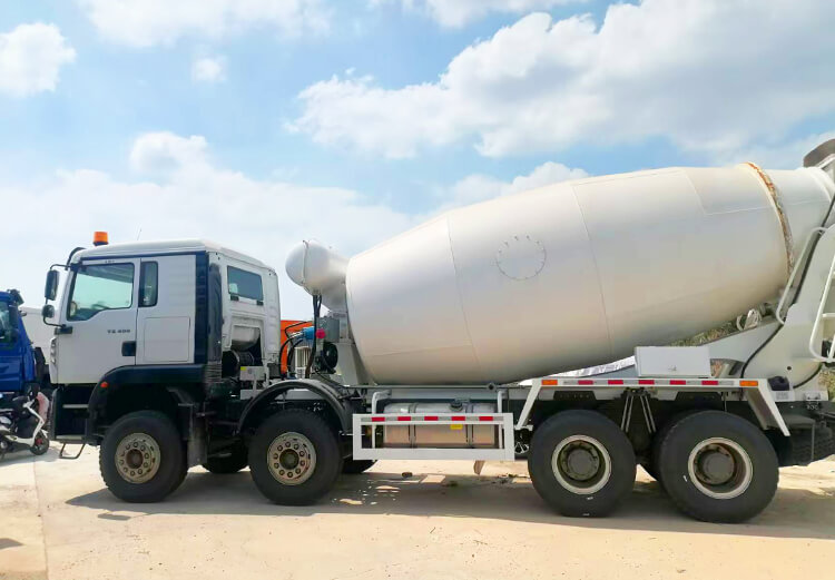 Howo Concrete Spinner Truck for Sale in Zimbabwe