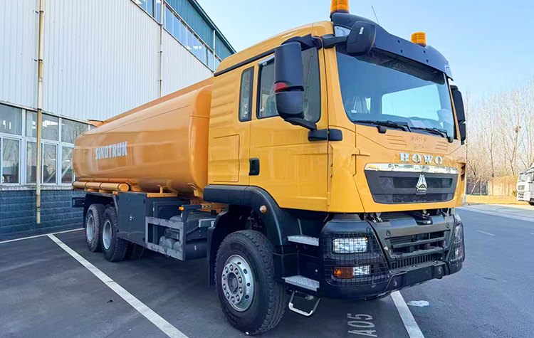 20000 Liters Howo Tx Diesel Bowser Truck for Sale in Zimbabwe