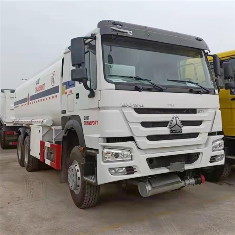Fuel Tank Truck Price Howo 371 Fuel Tanker for Sale in Zimbabwe